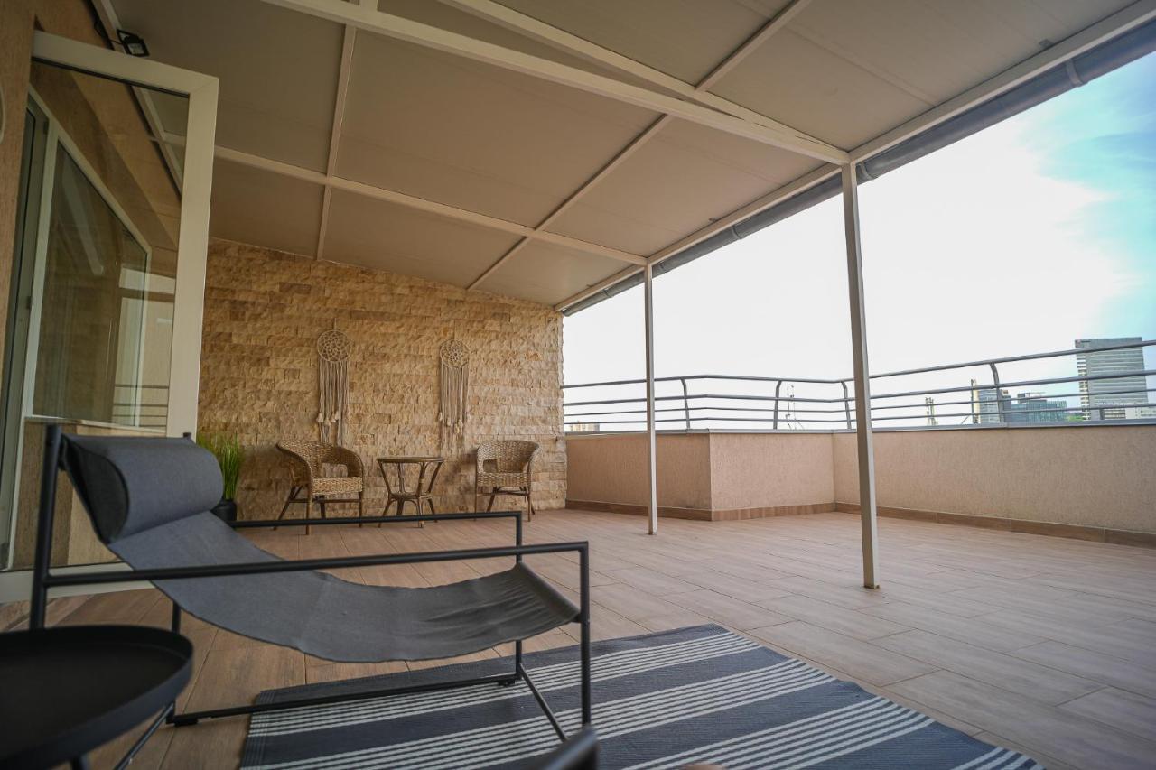 Penthouse With Huge Rooftop & Amazing City View Bucareste Exterior foto